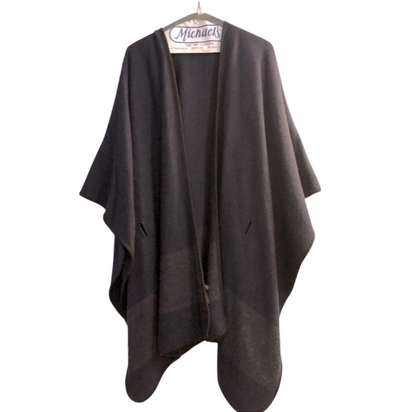 Ann Taylor Poncho - Picture 1 of 3